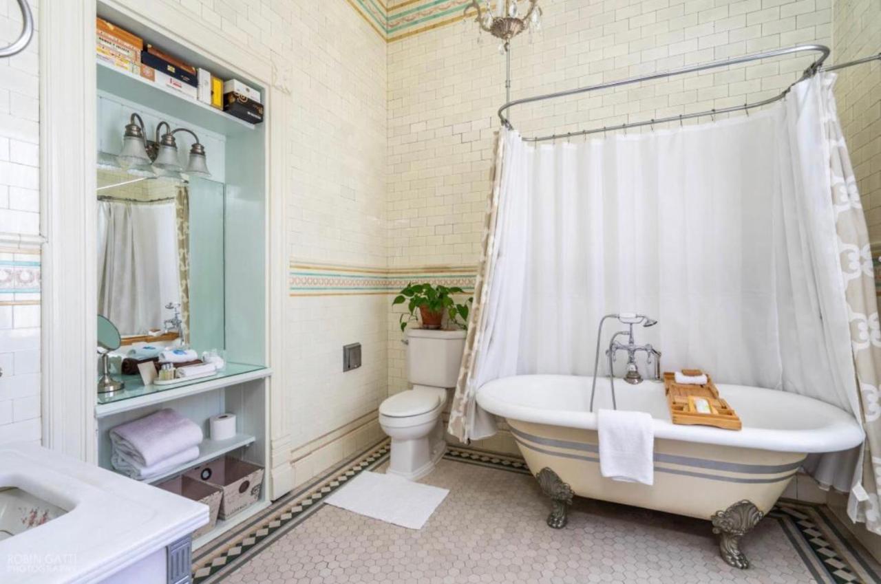 Bed and Breakfast Burke Mansion Мейкон Экстерьер фото